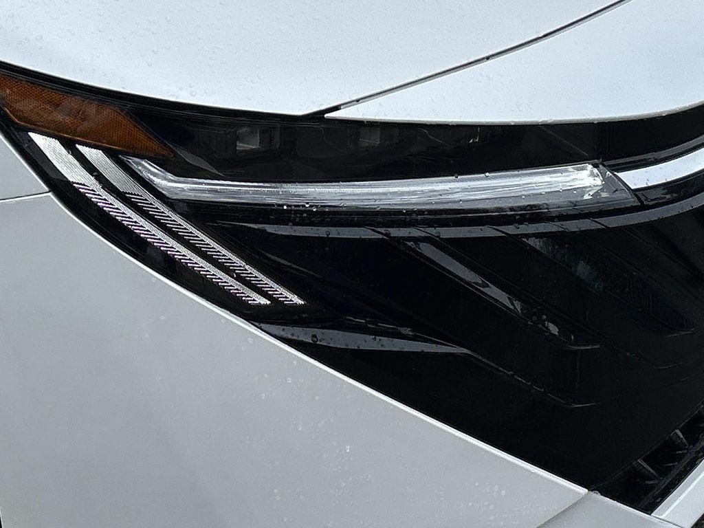 New 2026 Nissan Sentra SR w/ SR Premium Package FWD image 10