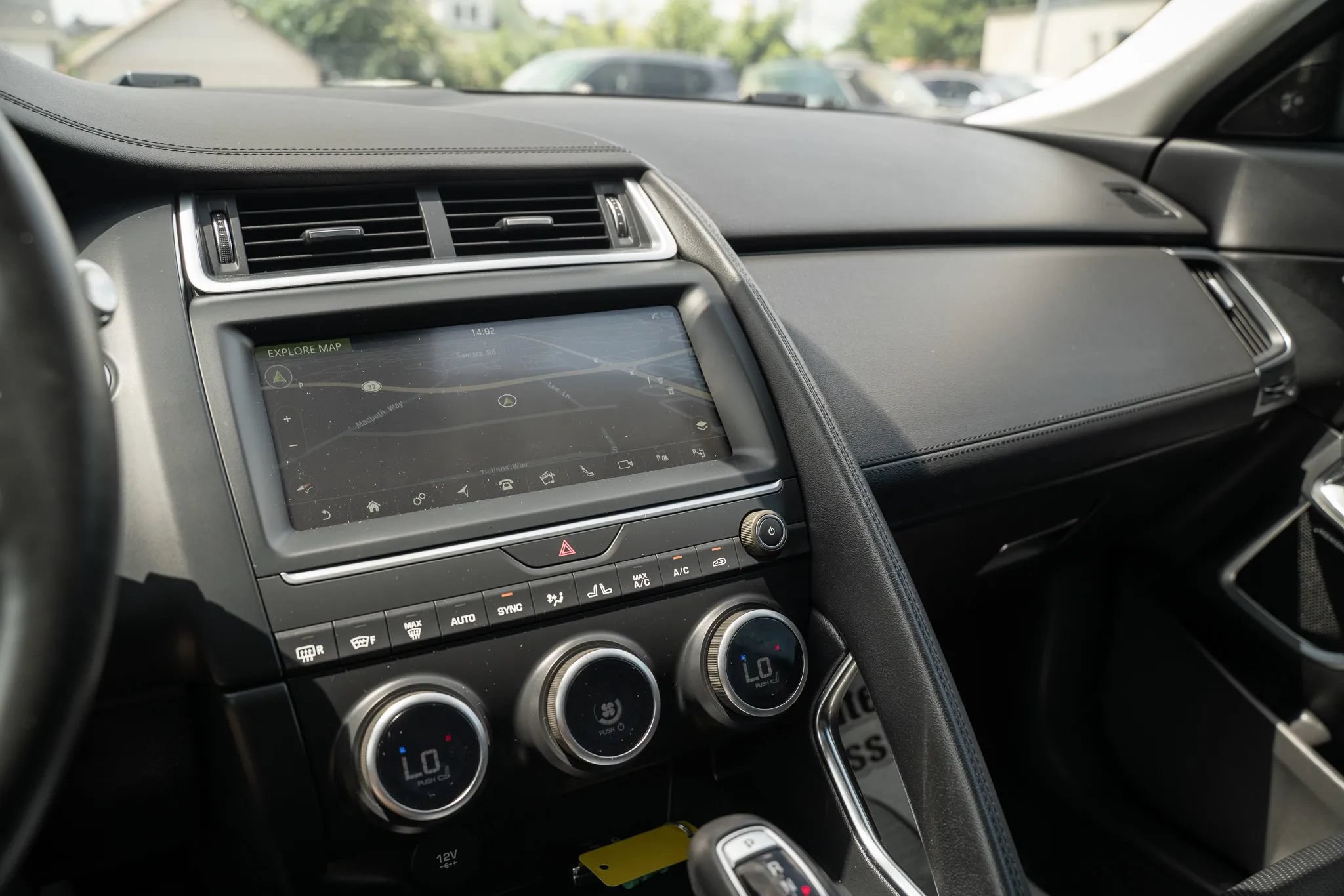 Used 2020 Jaguar E-PACE SE AWD/4WD image 27