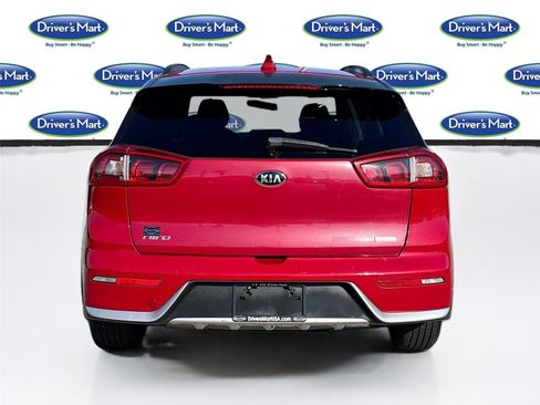 Used 2017 Kia Niro EX FWD image 6