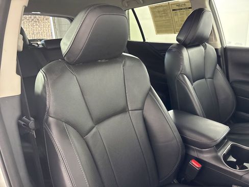 Used 2024 Subaru Outback Touring image 29