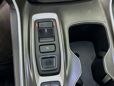Used 2018 Honda Accord Sport image 23