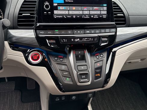 Used 2025 Honda Odyssey Elite image 13