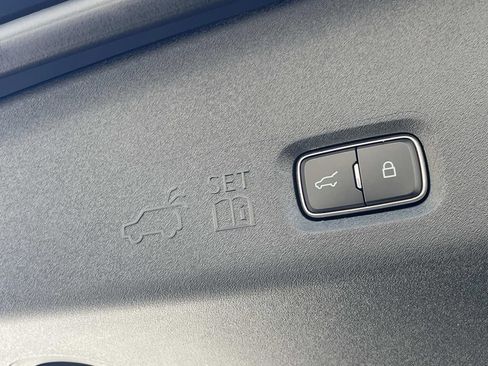 Used 2026 Ford Expedition Active image 14