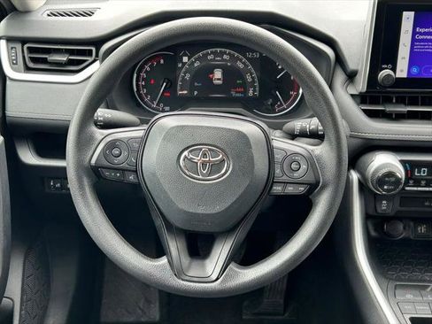 Certified 2025 Toyota RAV4 XLE FWD image 36