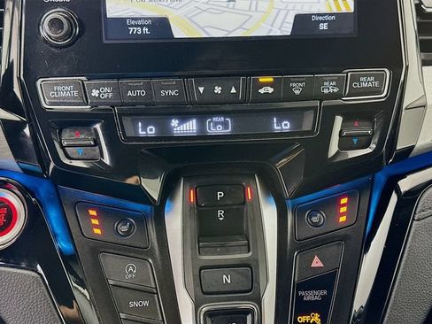Used 2023 Honda Odyssey Touring image 16