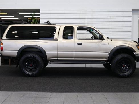 Used 2002 Toyota Tacoma 4x4 Xtracab V6 image 5