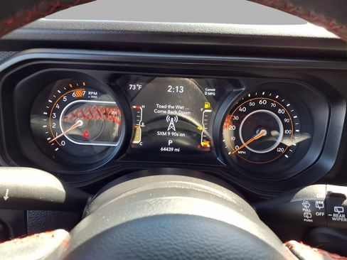 Used 2024 Jeep Wrangler Unlimited Rubicon AWD/4WD image 16