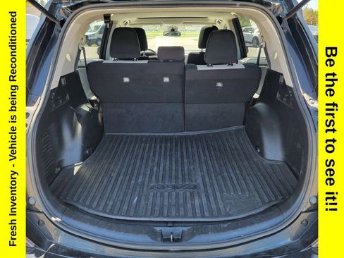 Used 2017 Toyota RAV4 XLE w/ Plus Special Value Package AWD/4WD image 23