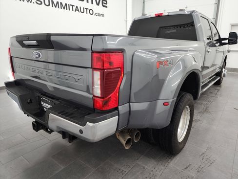 Used 2022 Ford F350 XLT w/ XLT Premium Package image 4