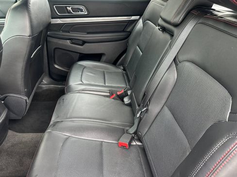 Certified 2018 Ford Explorer Sport AWD/4WD image 11