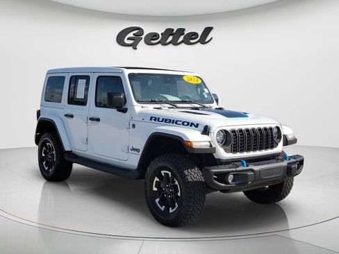 Used 2024 Jeep Wrangler Unlimited Rubicon 4xe AWD/4WD image 3