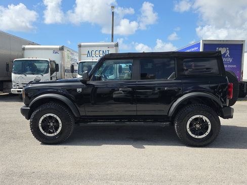 Used 2022 Ford Bronco Big Bend w/ Sasquatch Package AWD/4WD image 4