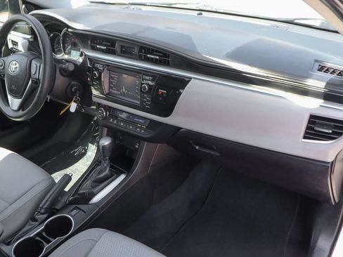 Used 2016 Toyota Corolla LE FWD image 33