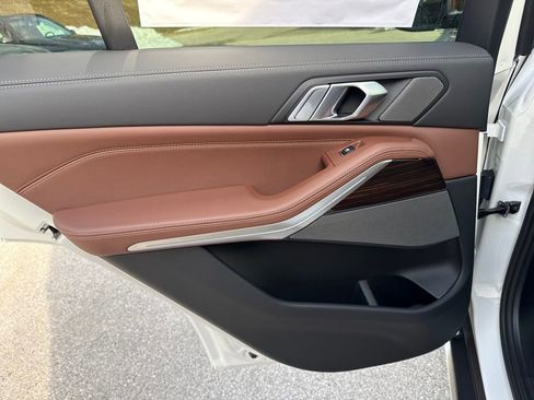 New 2026 BMW X5 xDrive50e w/ Climate Comfort Package image 22