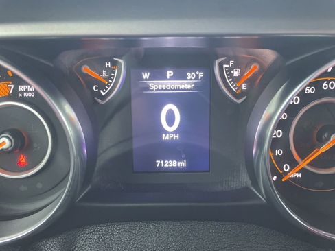 Used 2021 Jeep Wrangler Unlimited Sport image 32