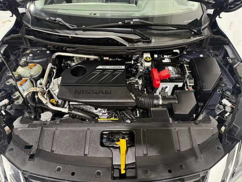 Used 2023 Nissan Rogue SV image 11