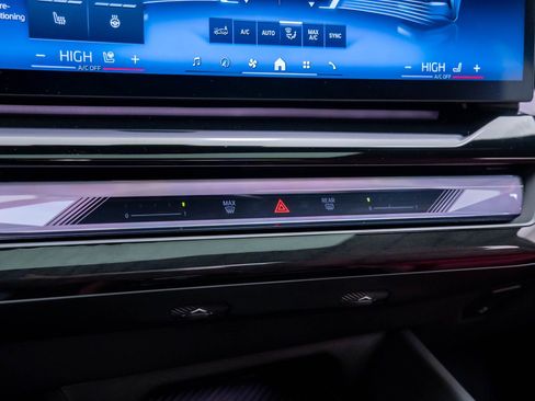 Certified 2025 BMW 540i xDrive image 27