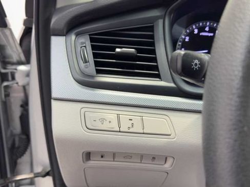 Used 2018 Hyundai Sonata SE FWD image 31