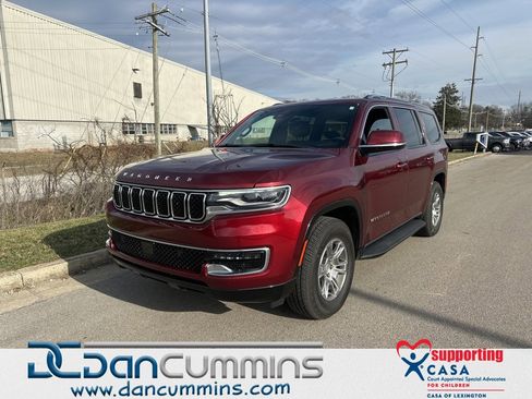 Used 2022 Jeep Wagoneer Series I image 1