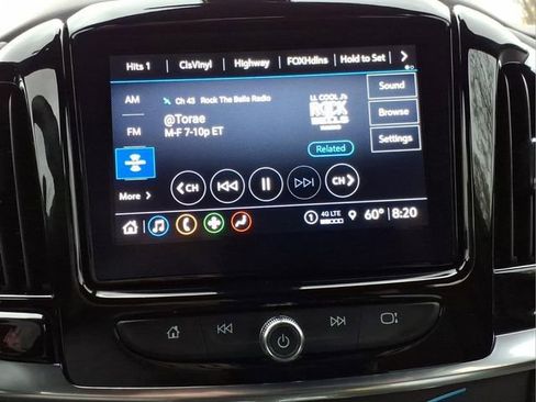 Used 2023 Chevrolet Traverse LT w/ Midnight/Sport Edition AWD/4WD image 19