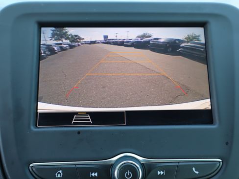 Used 2022 Chevrolet Equinox LS FWD image 26