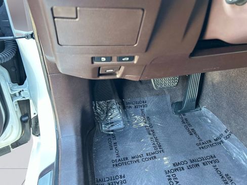 Used 2020 Lexus ES 350 w/ Premium Package FWD image 21