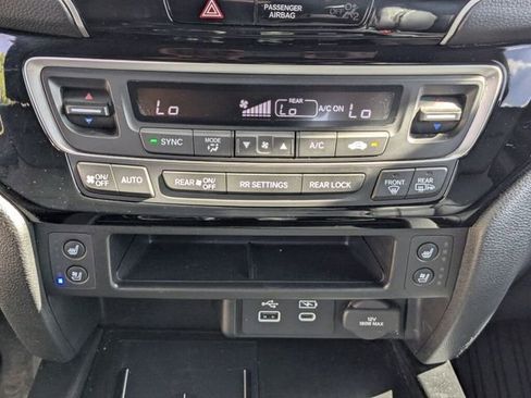 Certified 2024 Honda Passport Black Edition image 16