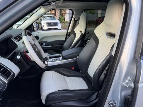 Used 2019 Land Rover Range Rover Sport SVR AWD/4WD image 10