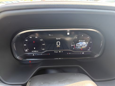 Used 2022 GMC Yukon XL AT4 AWD/4WD image 21