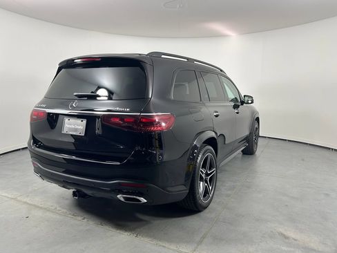 Used 2024 Mercedes-Benz GLS 450 4MATIC image 7