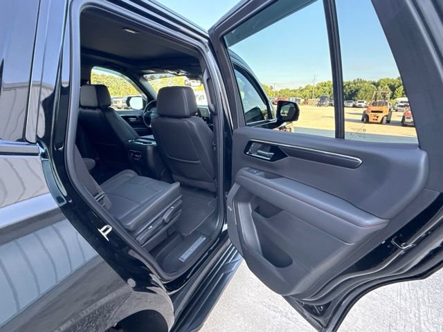 Used 2026 Chevrolet Tahoe RST w/ RST Capability Package AWD/4WD image 18