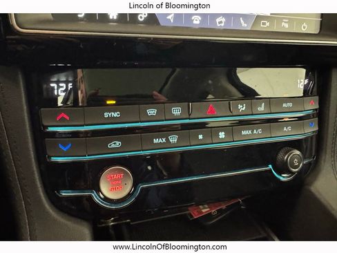 Used 2019 Jaguar F-PACE Prestige image 53