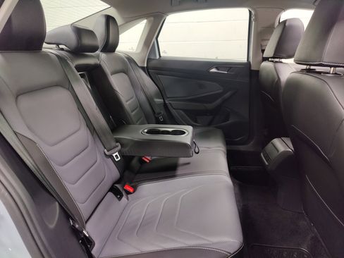 Used 2025 Volkswagen Jetta SEL image 17