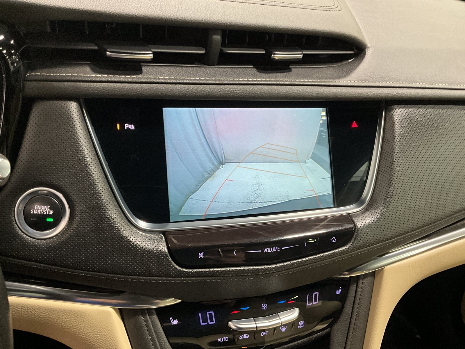 Used 2019 Cadillac XT5 AWD image 22