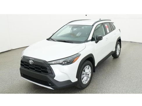 New 2026 Toyota Corolla Cross LE FWD image 16