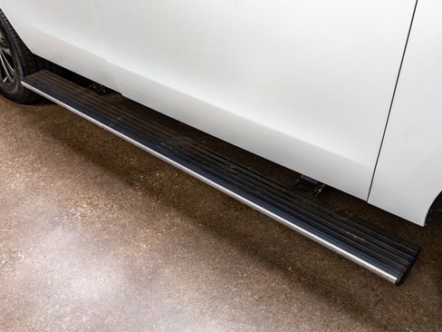 Used 2020 Ford Expedition Limited w/ Equipment Group 301A image 12