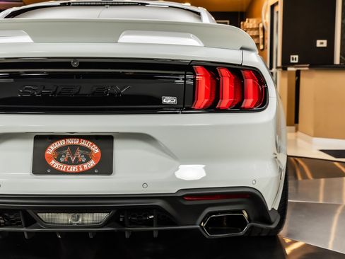 Used 2022 Ford Mustang GT Premium w/ GT Performance Package RWD image 40