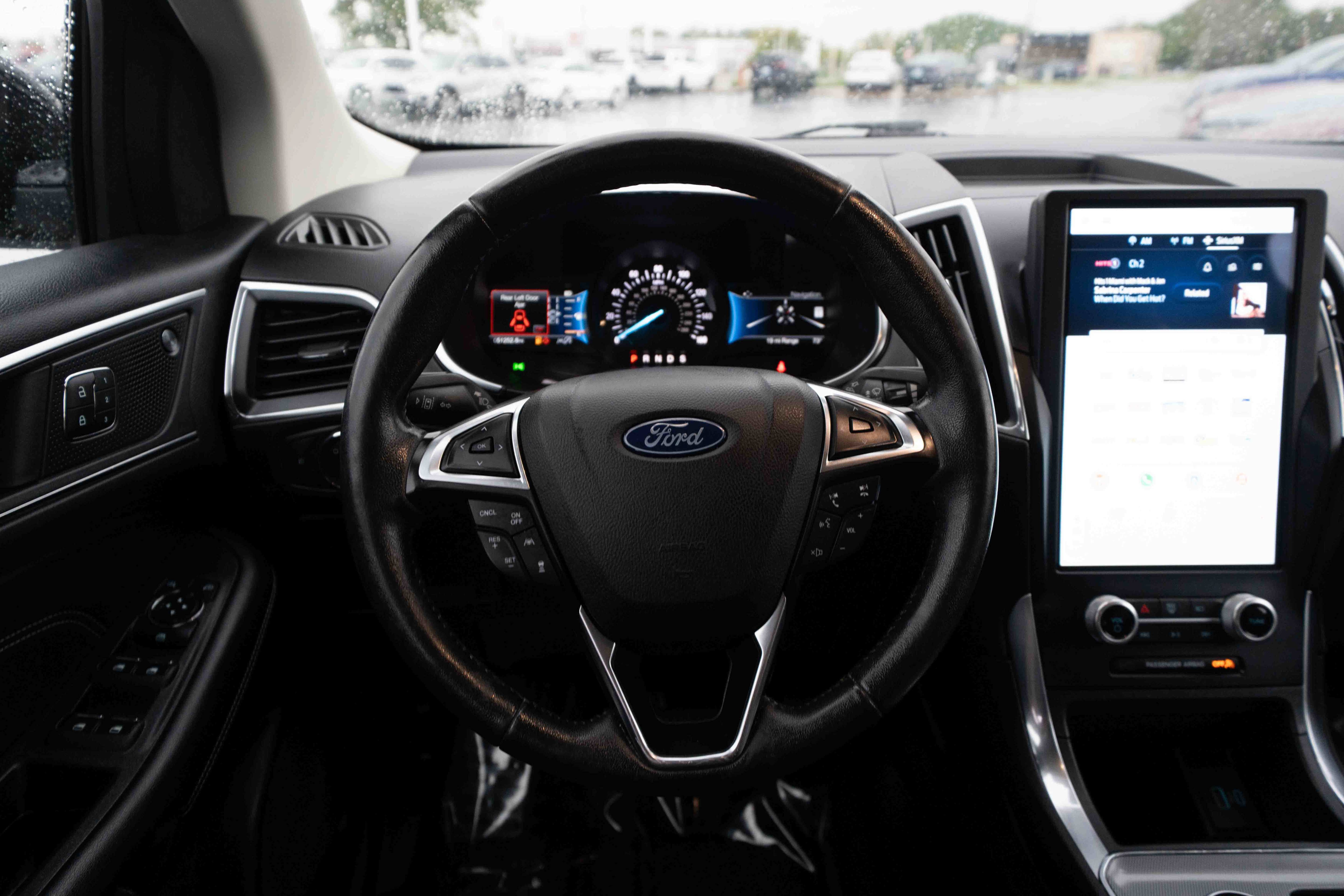 Used 2021 Ford Edge Titanium FWD image 21
