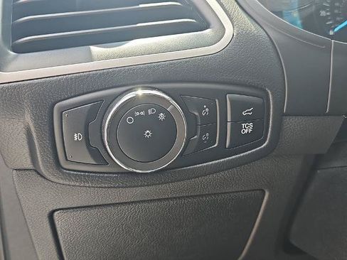 Certified 2024 Ford Edge ST-Line AWD/4WD image 25
