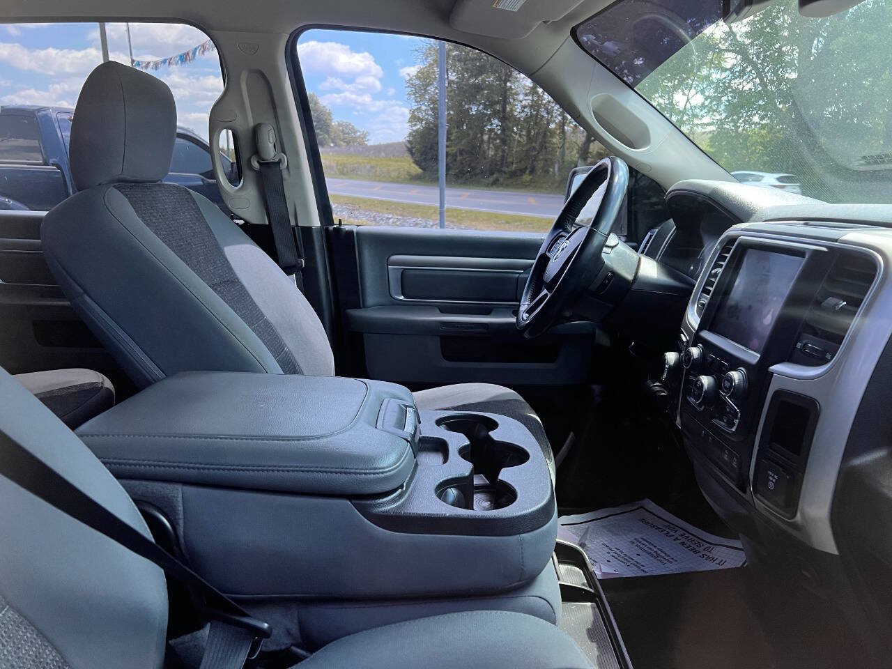 Used 2019 RAM 1500 Big Horn AWD/4WD image 9