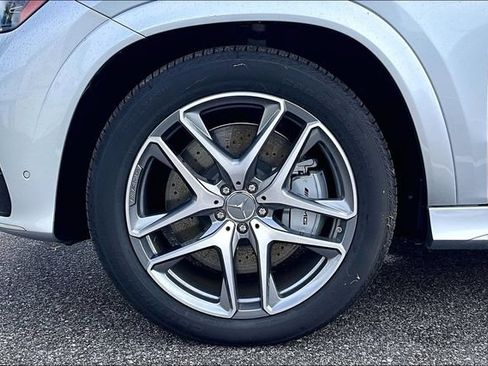 Certified 2025 Mercedes-Benz GLE 53 AMG 4MATIC image 10