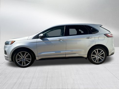 Used 2019 Ford Edge Titanium w/ Equipment Group 301A image 4