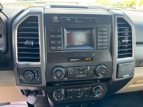 Used 2017 Ford F250 XLT w/ Snow Plow Prep Package image 17