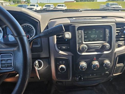Used 2017 RAM 2500 Tradesman w/ Chrome Appearance Group AWD/4WD image 16