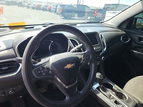 Used 2021 Chevrolet Equinox LT FWD image 11