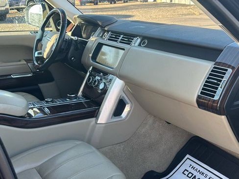 Used 2017 Land Rover Range Rover HSE image 19