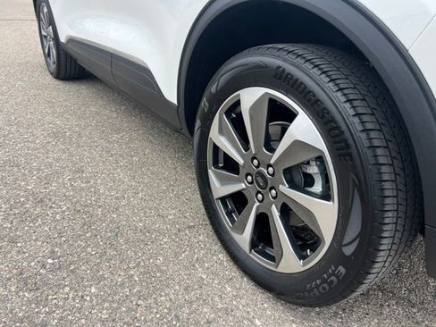 Certified 2024 Ford Escape Platinum AWD/4WD image 26