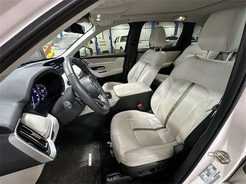 Certified 2024 MAZDA CX-90 3.3 Turbo w/ Premium Plus Pkg image 17