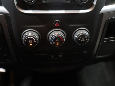 Used 2023 RAM 1500 Classic SLT image 28