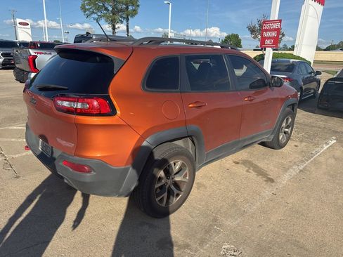Used 2014 Jeep Cherokee Trailhawk w/ Comfort/Convenience Group image 4
